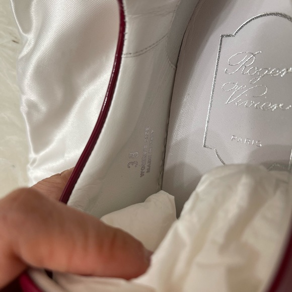 Roger Vivier red patent leather crystal buckle trainer sneaker size 38 - Picture 4 of 6